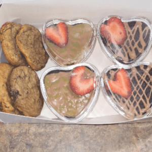 brownie and cookie box-moveyuhhand